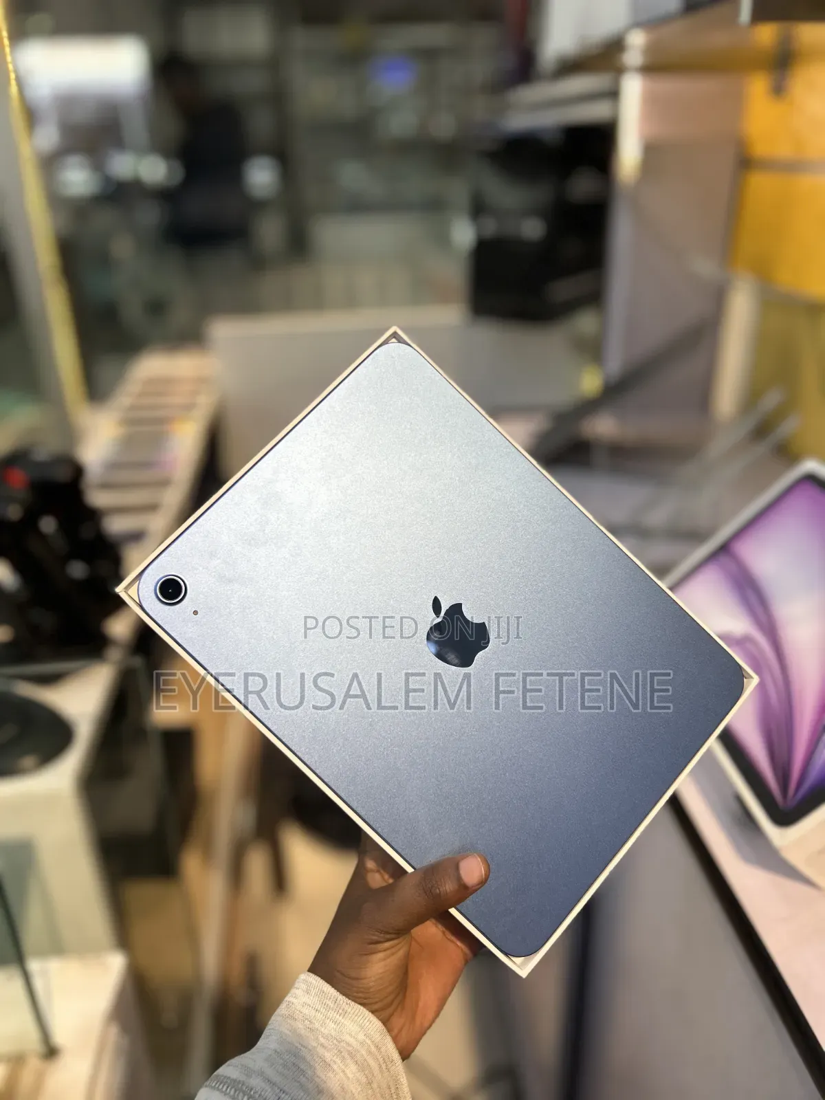 New Apple iPad (2025) 256 GB Blue