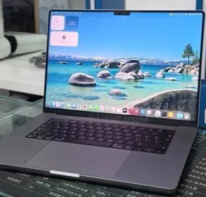 New Apple MacBook Pro 2021 M1 32GB Apple M1 Pro SSHD (Hybrid) 512GB