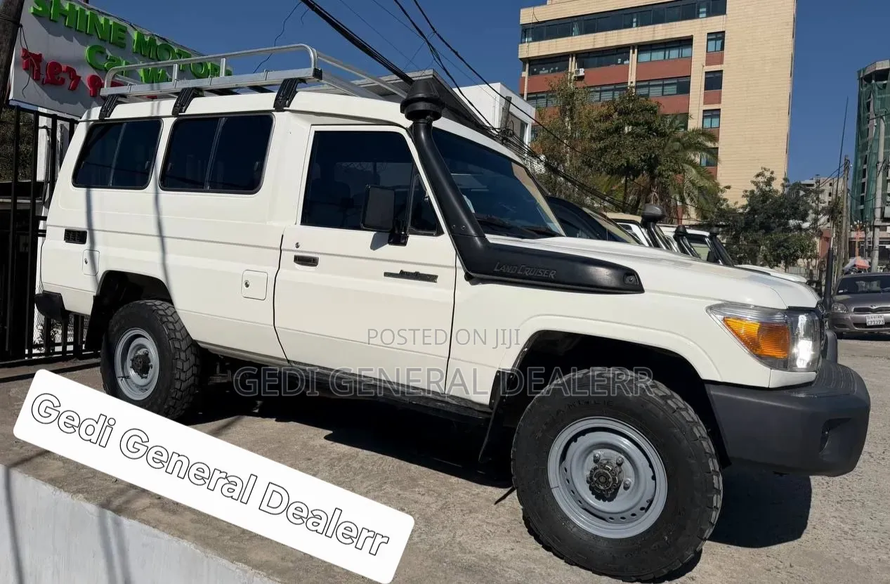 Toyota Land Cruiser 2020 White