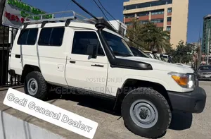 Toyota Land Cruiser 2020 White