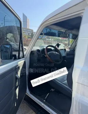 Toyota Land Cruiser 2020 White
