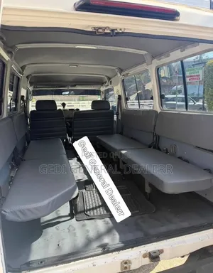 Toyota Land Cruiser 2020 White
