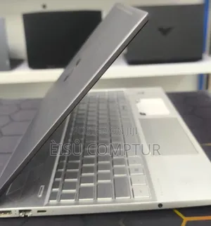 New Laptop HP Pavilion 15 16GB Intel Core 5 SSD 512GB