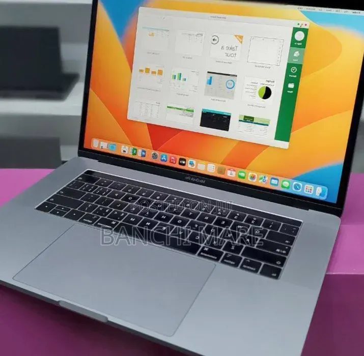 New Laptop Apple MacBook Pro 2018 16GB Intel Core i5 SSD 512GB