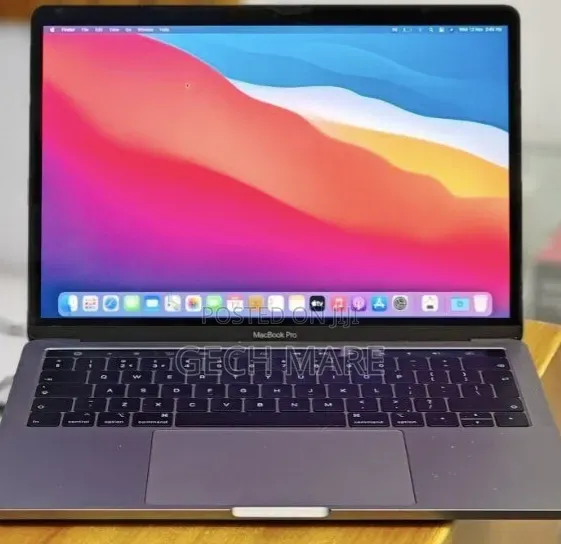 New Laptop Apple MacBook Pro 2019 16GB Intel Core i5 SSD 512GB