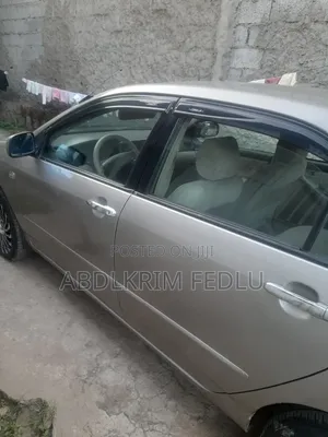 Toyota Corolla 2004 Gold