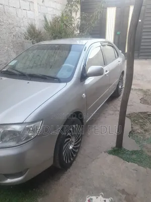 Toyota Corolla 2004 Gold
