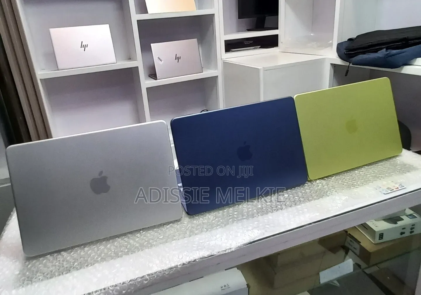 New Laptop Apple MacBook Neo 2026 8GB Intel Core 5 SSD 256GB
