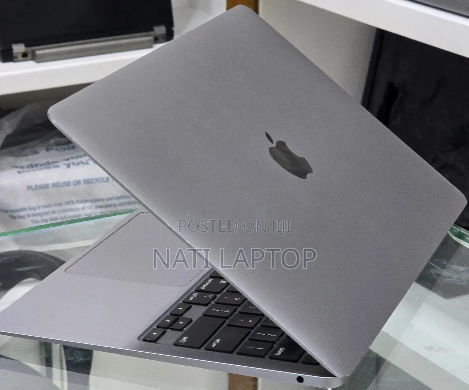 New Laptop Apple MacBook Air 2020 M1 16GB Apple M1 SSD 1T