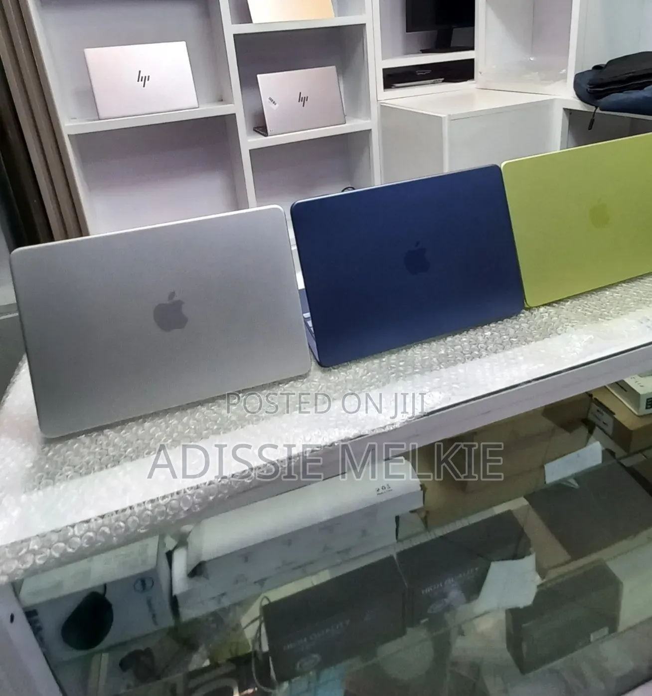 New Laptop Apple MacBook Neo 2026 8GB Intel Core 5 SSD 256GB