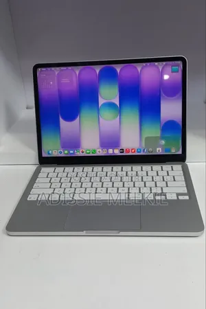 New Laptop Apple MacBook Neo 2026 8GB Intel Core 5 SSD 256GB
