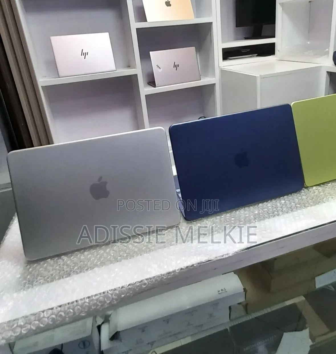 New Laptop Apple MacBook Neo 2026 8GB Intel Core 5 SSD 512GB