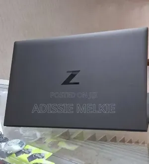 New Laptop HP ZBook Firefly G8 16GB Intel Core i7 SSD 512GB