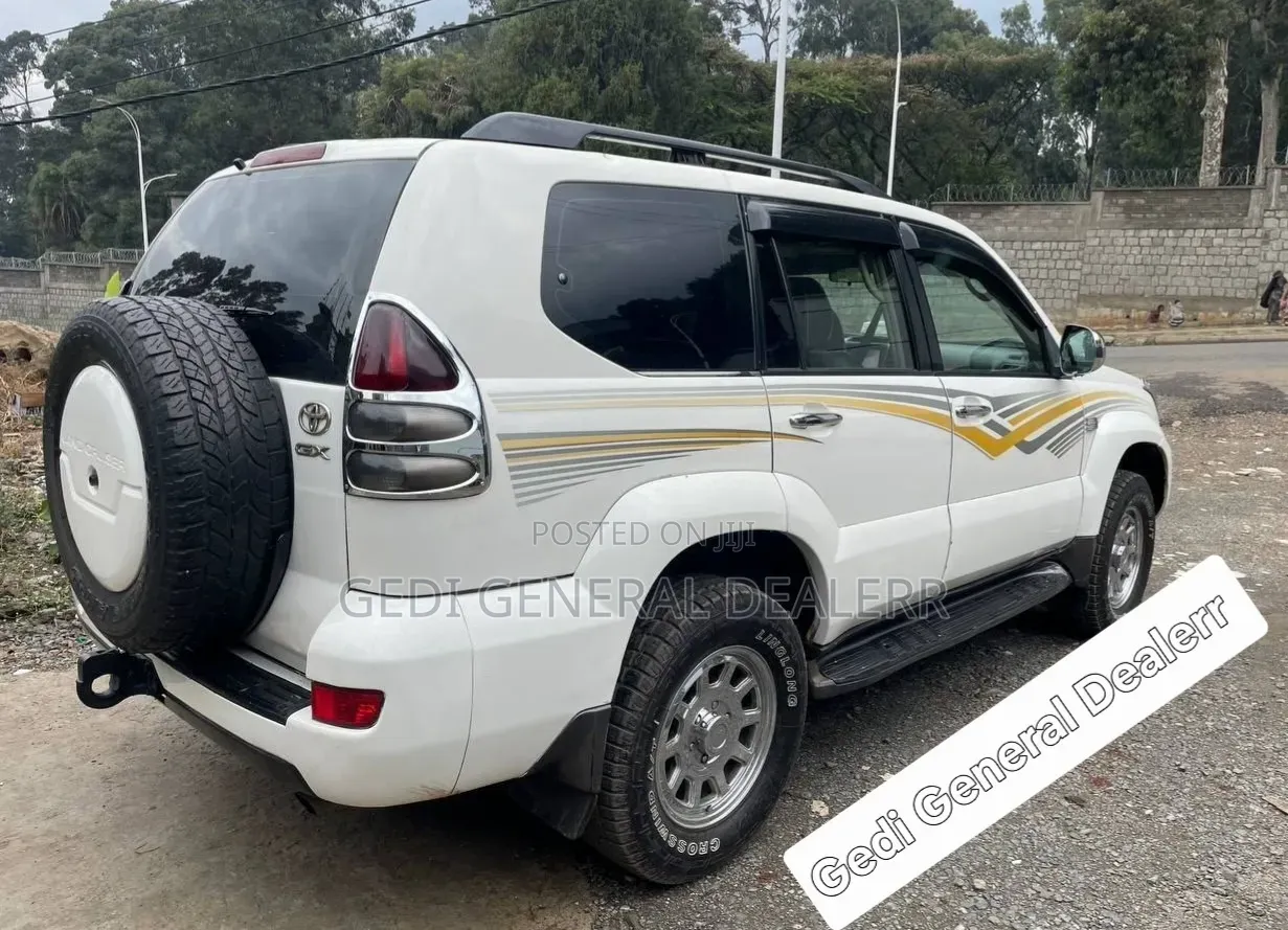 Toyota Land Cruiser Prado 2007 White