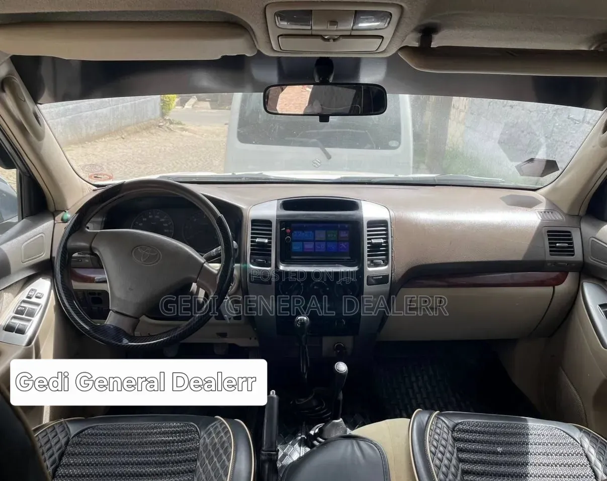 Toyota Land Cruiser Prado 2007 White