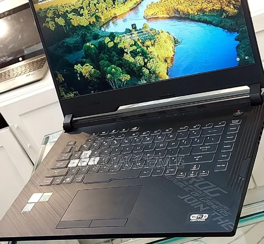 New Laptop Asus ROG Strix G15 16GB Intel Core i7 SSD 512GB