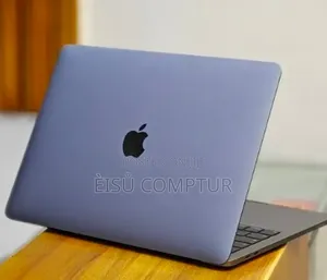 New Laptop Apple MacBook 2018 16GB Intel Core i5 SSD 512GB