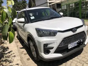 Toyota Raize 2021 White