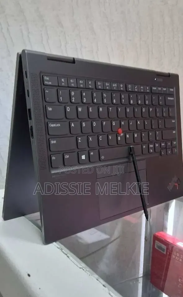 New Laptop Lenovo ThinkPad X1 Yoga Gen 8 32GB Intel Core i7 SSD 1T
