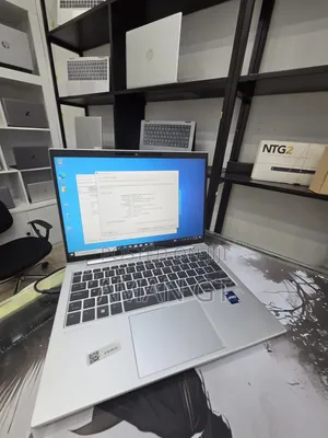 New Laptop HP EliteBook 830 16GB Intel Core i5 SSD 512GB
