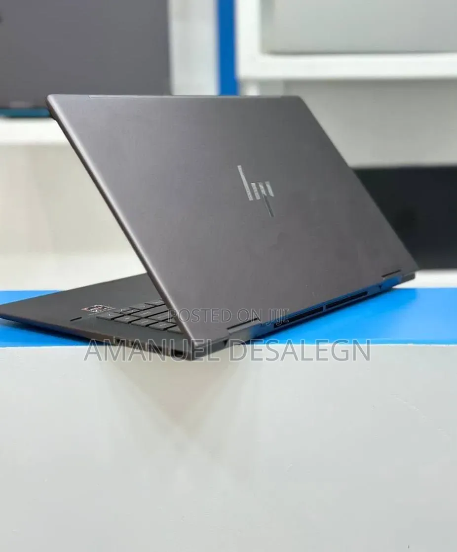 New Laptop HP Envy x360 8GB AMD Ryzen 5 SSD 1T
