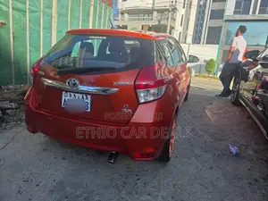 Toyota Yaris 2015 Orange