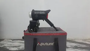 Aputure 600D and Dpro