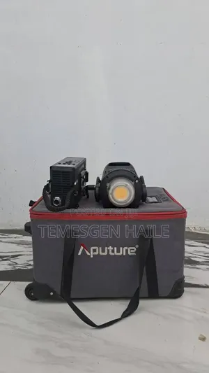 Aputure 600D and Dpro