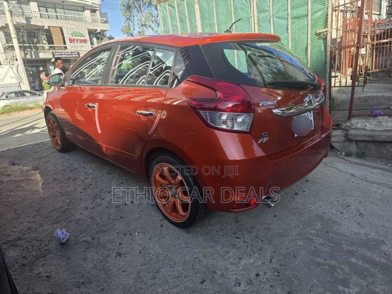 Toyota Yaris 2015 Orange