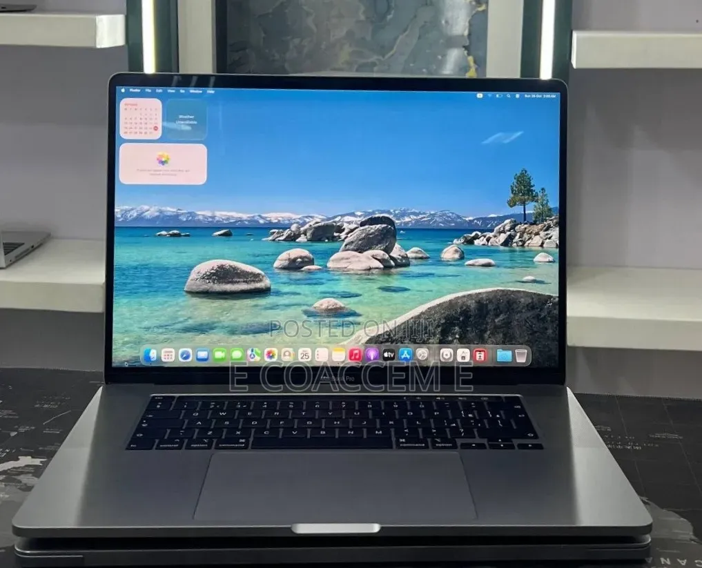 New Laptop Apple MacBook Pro 2019 32GB Intel Core i9 SSD 1T