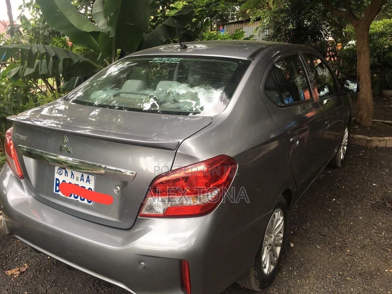 Mitsubishi Attrage 2022 Gray