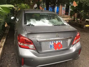 Mitsubishi Attrage 2022 Gray