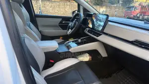 Mitsubishi Airtrek 135 kW FWD 2024 White