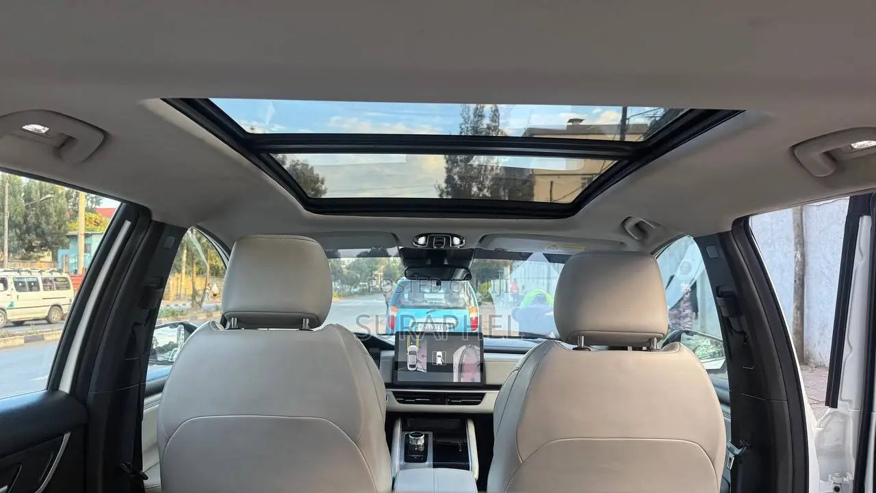 Mitsubishi Airtrek 135 kW FWD 2024 White