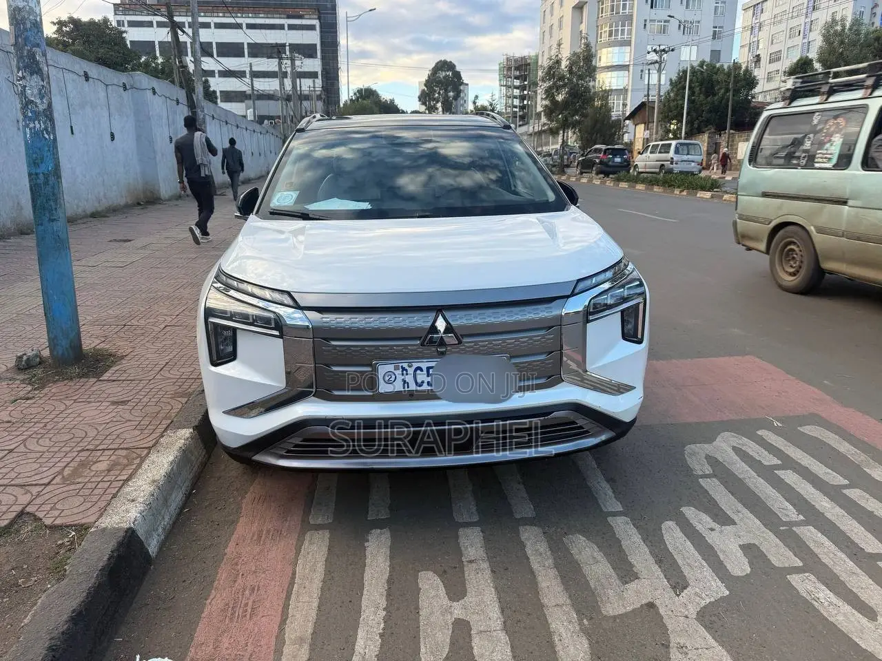 Mitsubishi Airtrek 135 kW FWD 2024 White