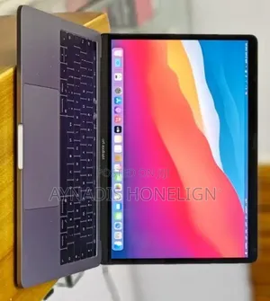 New Laptop Apple MacBook 2018 16GB Intel Core i5 SSD 512GB