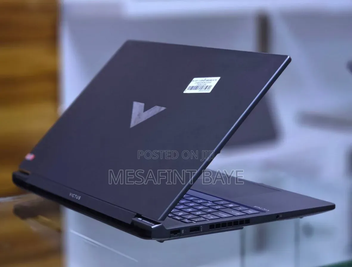 New Laptop HP Victus 16 16GB Intel Core i7 SSD 1T