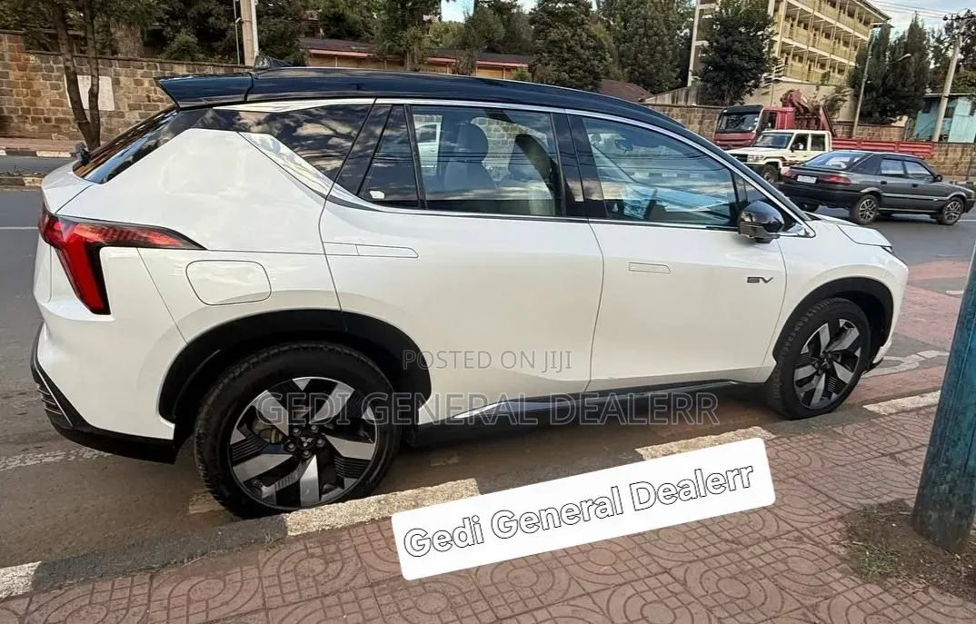 Mitsubishi Airtrek 135 kW FWD 2024 White