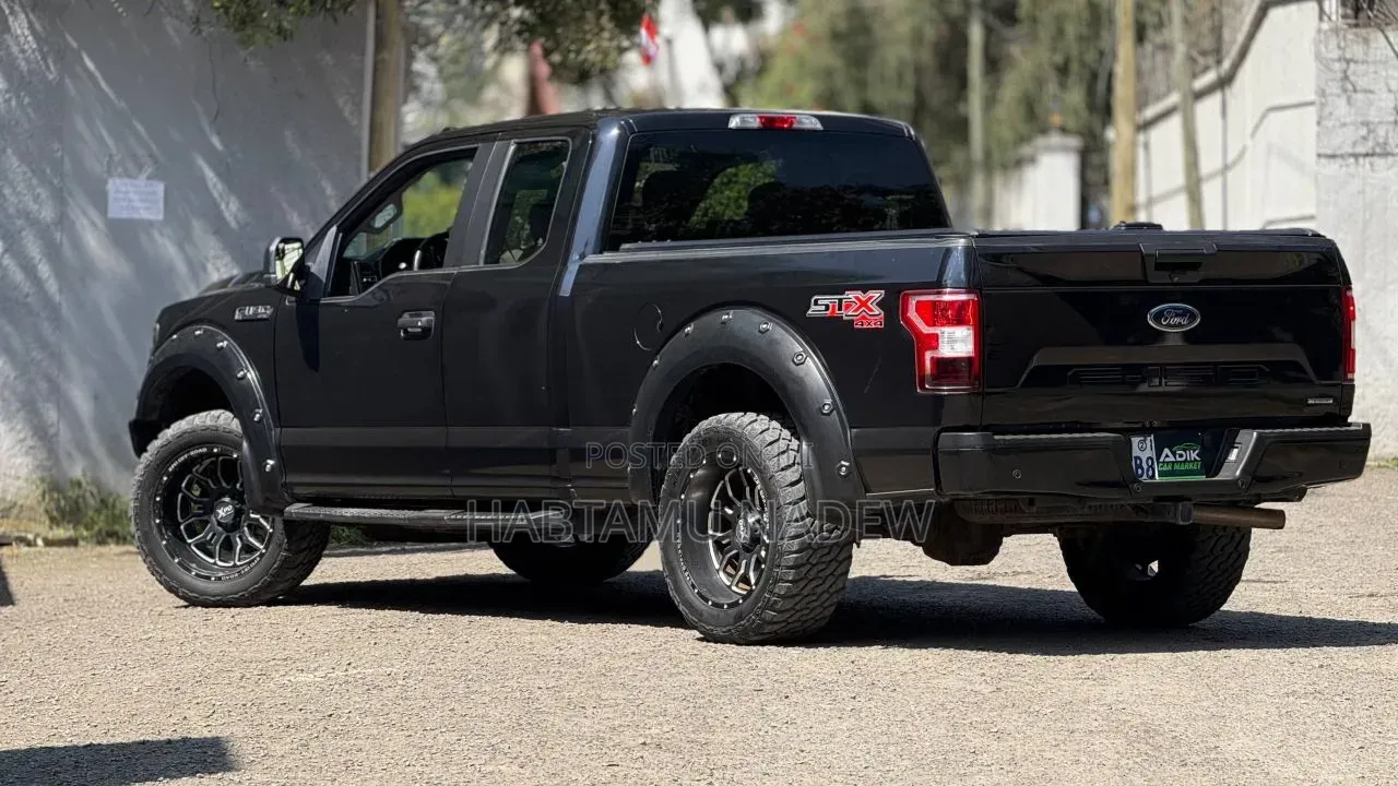 Ford F-150 2018 Black