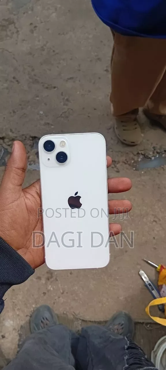 New Apple iPhone 13 128 GB White