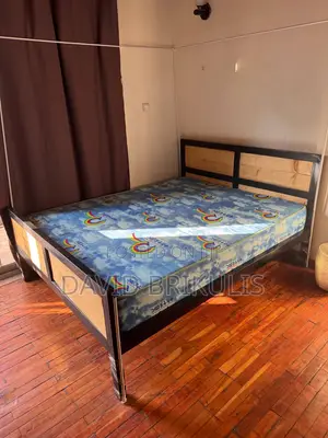 Double Bed With Mattress