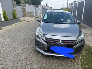 Mitsubishi Attrage 2021 Gray