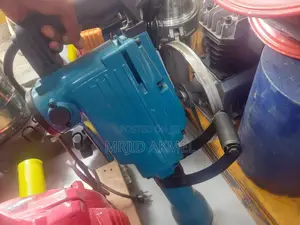 Makita Jack Hammers 2500w Small Size 13.5kg