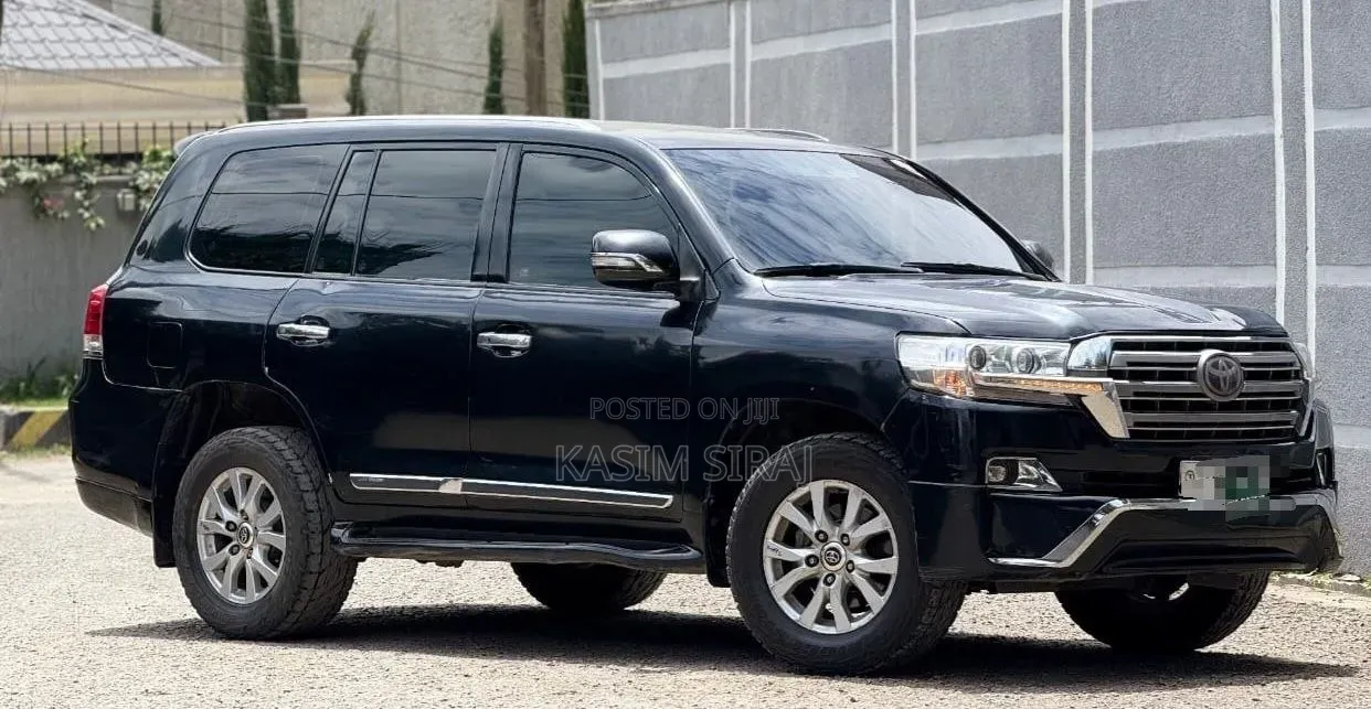 Toyota Land Cruiser 4.0 V6 STD 2011 Gray