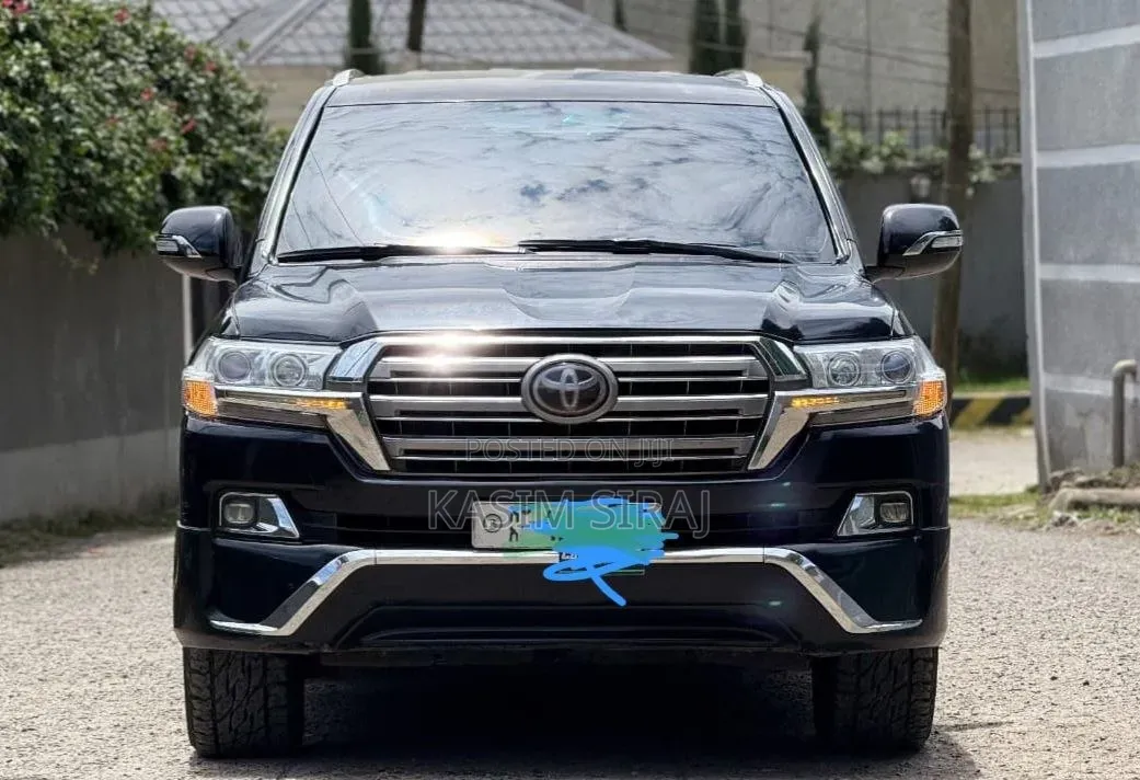 Toyota Land Cruiser 4.0 V6 STD 2011 Gray