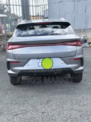 New BYD E2 43 kWh 94 hp FWD 2025 Silver