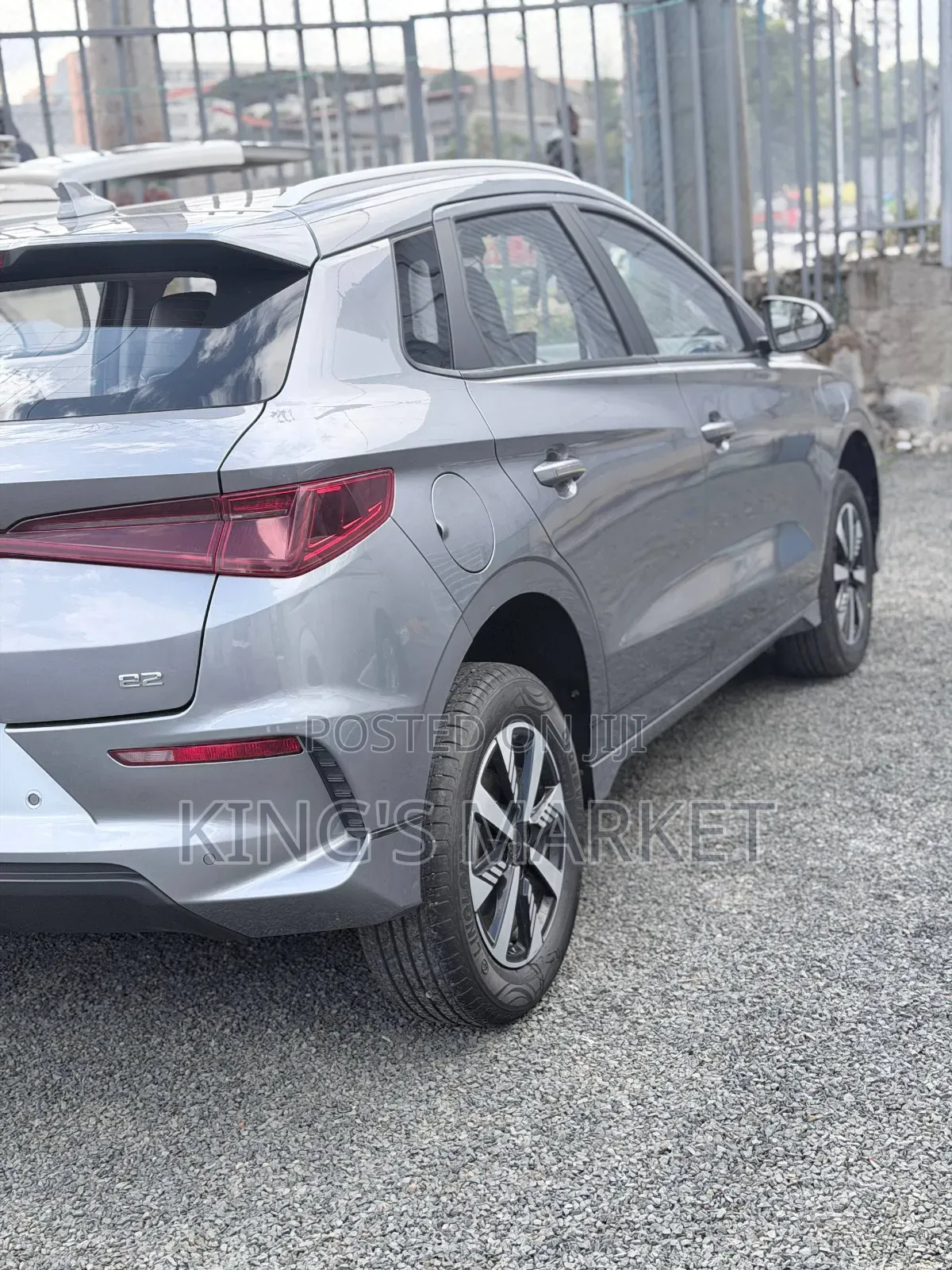 New BYD E2 43 kWh 94 hp FWD 2025 Silver