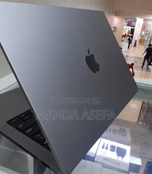 New Laptop Apple MacBook Pro 2021 M1 Max 32GB Apple M1 Max SSD 512GB