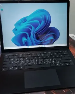 New Laptop Microsoft Surface Laptop 5 16GB Intel Core i7 SSD 256GB