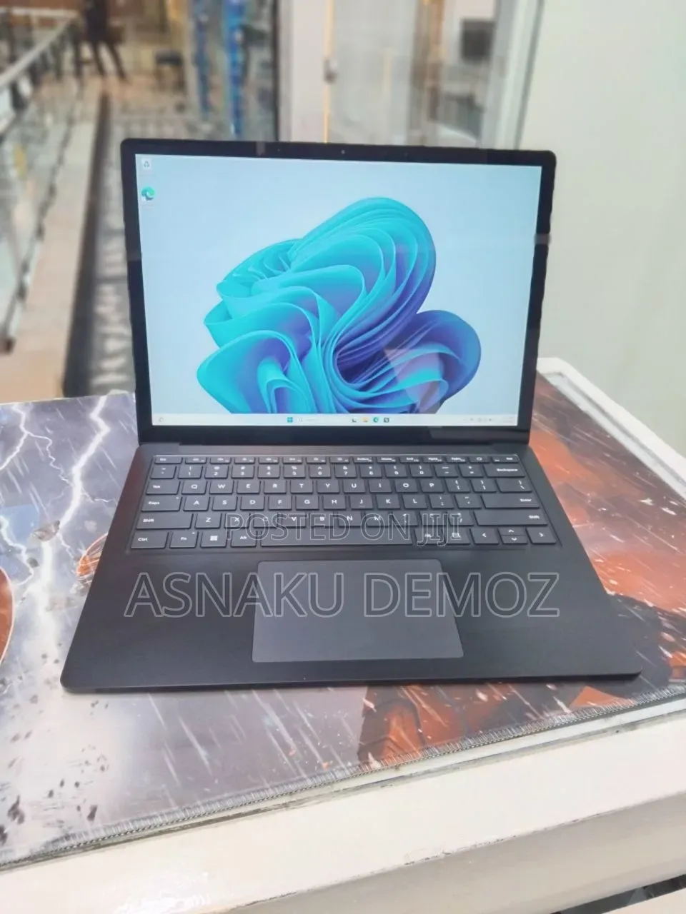 New Laptop Microsoft Surface Laptop 5 16GB Intel Core i7 SSD 256GB